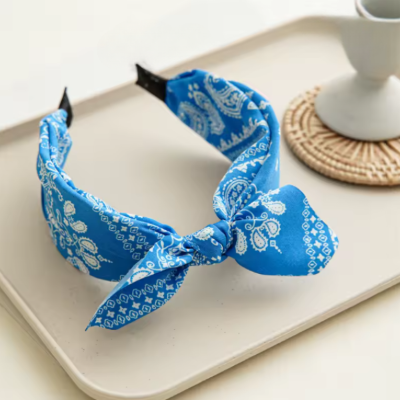 serre tete femme bandeau large cheveux bouclés bleu