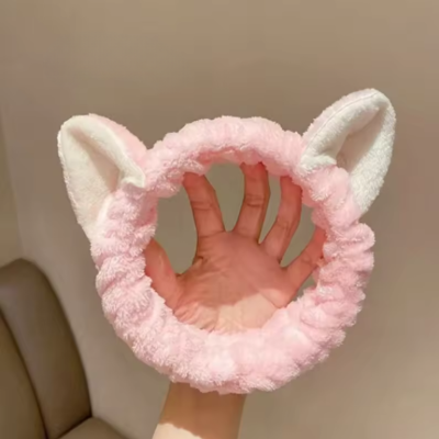 Bandeau maquillage doux pour maintenir les cheveux