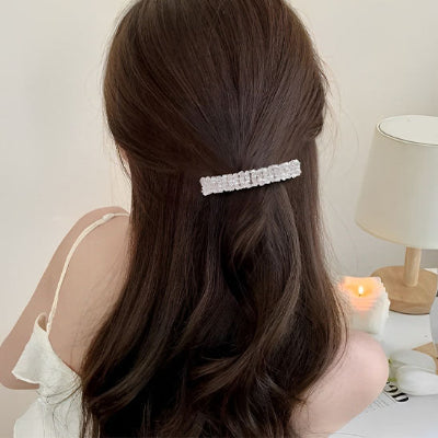 Barrette cheveux femme avec strass étincelants