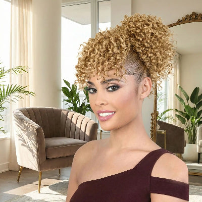 Frange bouclée noire effet ultra naturel blonde