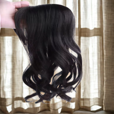 Frange cheveux ondules pour style sophistiqué