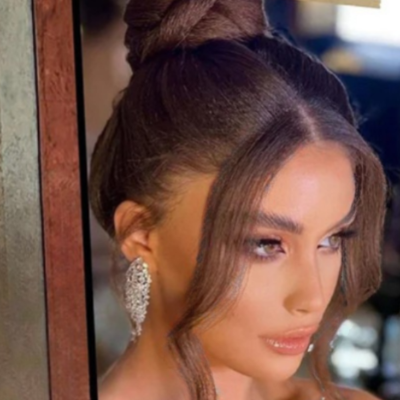 Frange rideau cheveux ondulés romantique