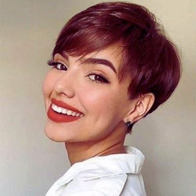 Perruque femme coupe courte cheveux brillants