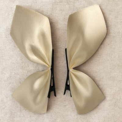 épingle à cheveux satin noir accessoire coiffure