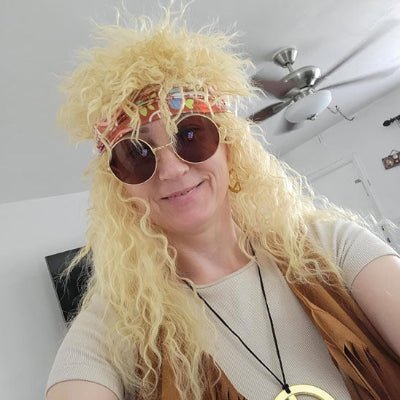 Perruque années 80 effet volume