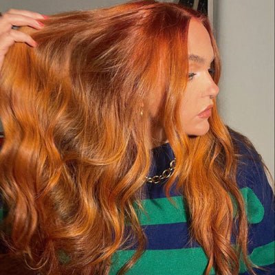 Perruque cheveux naturels roux ondulée longue