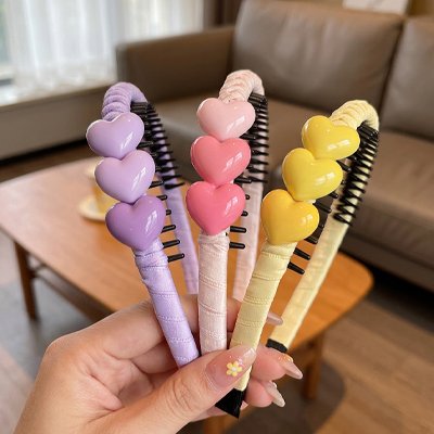 Serre tete antidérapant enfant fleurs pastel style ludique